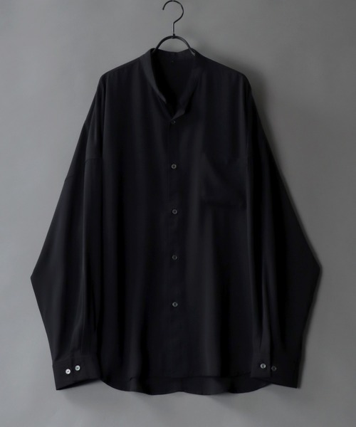 SITRY(シトリー)の「Oversize Drop shoulder Drape Band Collar shirt/オーバーサイズ ドロップショルダー ドレープ バンドカラーシャツ(シャツ/ブラウス・メンズ・ホワイト/ブルーグレー/ブラック/ダークグリーン・L/LL/M)」の2枚目の写真