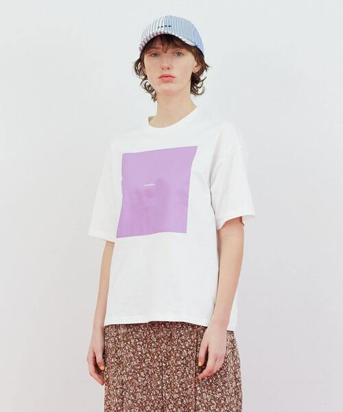 FRAPBOIS(フラボア)の「【WEB限定カラー:ホワイト×パープル、ブルー、ネイビー】テイストT(Tシャツ/カットソー・レディース・ホワイト×パープル/ピンク系その他/ブルー/ブラック/ホワイト×ピンク/ネイビー・2/1)」の2枚目の写真