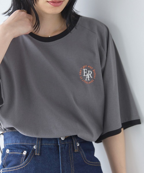Chaco closet(チャコ クローゼット)の「ワンポイントモノグラム刺繍リンガーTシャツ(Tシャツ/カットソー・レディース・オートミール/チャコール/ライトピンク/アイボリー/ライトブルー・FREE)」の16枚目の写真