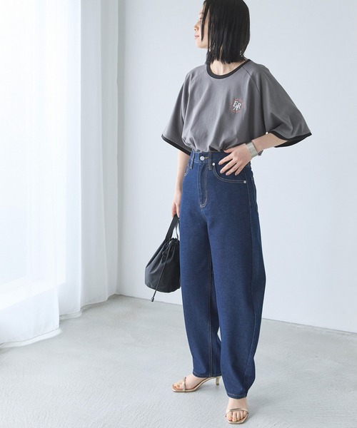 Chaco closet(チャコ クローゼット)の「ワンポイントモノグラム刺繍リンガーTシャツ(Tシャツ/カットソー・レディース・オートミール/チャコール/ライトピンク/アイボリー/ライトブルー・FREE)」の17枚目の写真