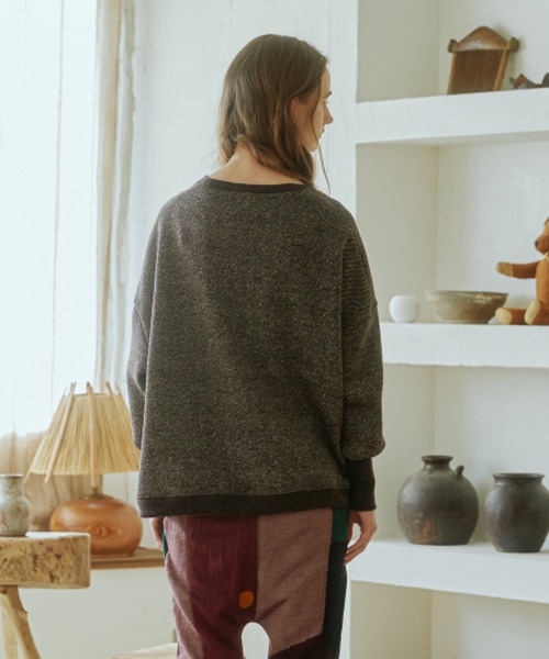 bedsidedrama（ベットサイドドラマ）の「bedsidedrama/ベッドサイドドラマ/Home Sweater Pullover(A)（ニット/セーター・レディース・ブラウン/ブラック・1/2）」の10枚目の写真