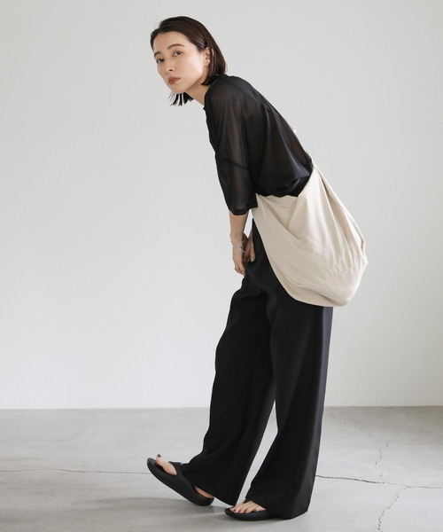 select MOCA（セレクトモカ）の「トリコットシアールーズハーフスリーブトップス（Tシャツ/カットソー・レディース・ホワイト/ブラック/グレイッシュベージュ/グレイッシュブルー/ライトグリーン・FREE）」の12枚目の写真