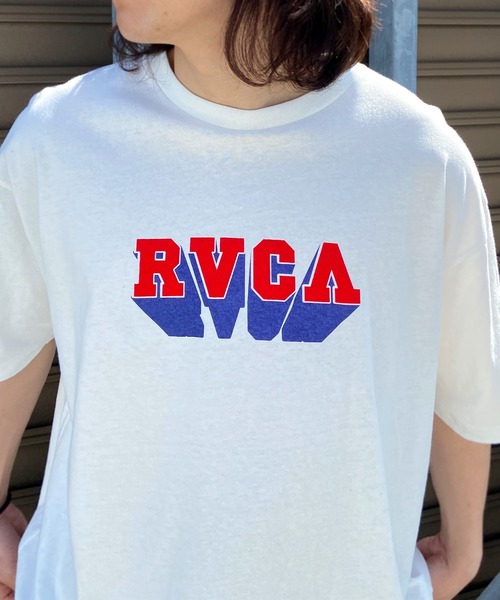 RVCA(ルーカ)の「RVCA/ルーカ ブランドロゴ オーバーサイズ 半袖Tシャツ/クルーネックTシャツ BD041-273(Tシャツ/カットソー・メンズ・ホワイト×レッド/バーガンディー/ブラック×ブラック・XL/L/M)」の12枚目の写真