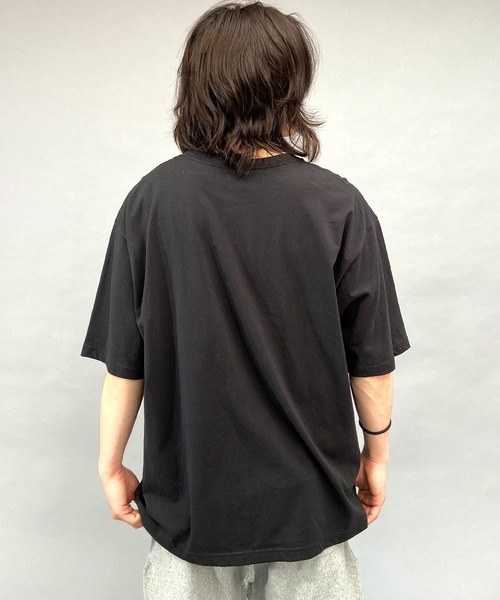 RVCA(ルーカ)の「RVCA/ルーカ ブランドロゴ オーバーサイズ 半袖Tシャツ/クルーネックTシャツ BD041-273(Tシャツ/カットソー・メンズ・ホワイト×レッド/バーガンディー/ブラック×ブラック・XL/L/M)」の5枚目の写真