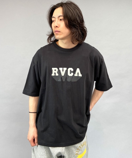 RVCA(ルーカ)の「RVCA/ルーカ ブランドロゴ オーバーサイズ 半袖Tシャツ/クルーネックTシャツ BD041-273(Tシャツ/カットソー・メンズ・ホワイト×レッド/バーガンディー/ブラック×ブラック・XL/L/M)」の13枚目の写真