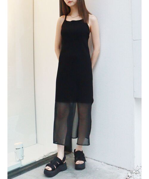 MURUA（ムルーア）の「シアーニットキャミワンピース（ワンピース・レディース・ブラック/ブルー・FREE）」の2枚目の写真
