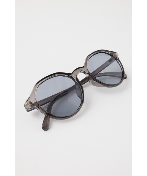 MOUSSY（マウジー）の「FLAME アイウェア（サングラス・レディース・ライトブラック/ライトブラウン・FREE）」の9枚目の写真