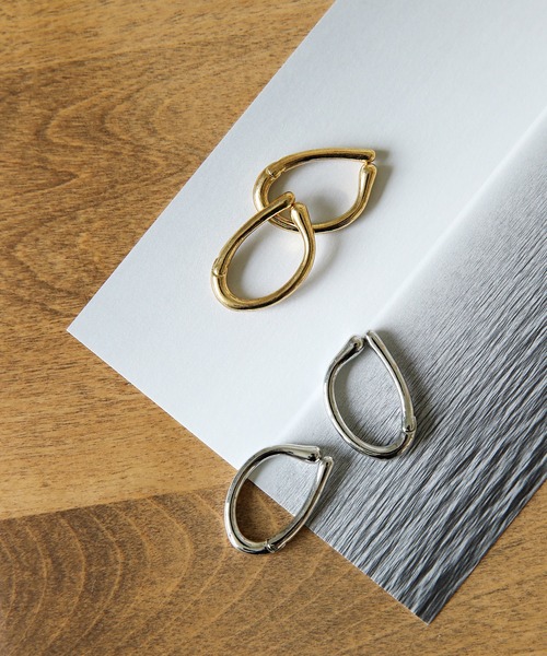 Monocoro toppi（モノコロトッピ）の「クリップ ニュアンス サークル イヤリング（イヤリング・レディース・シルバー/ゴールド・フリー）」の11枚目の写真