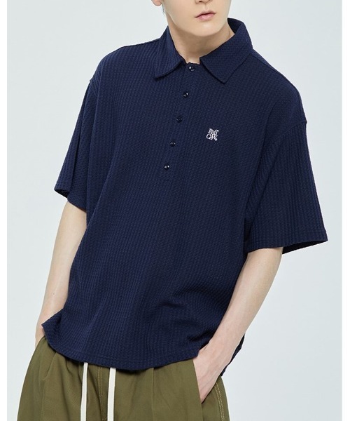 ROMANTIC CROWN(ロマンティッククラウン)の「【UNISEX】ROMANTIC CROWN/ボタンニットポロシャツ 2194778(ポロシャツ・レディース・ブラック/クリアイエロー/ライトブルー/ネイビー・MEDIUM/LARGE)」の3枚目の写真