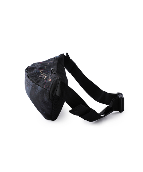 ADAM ET ROPE'（アダムエロペ）の「【THE NORTH FACE】Granule（ボディバッグ/ウエストポーチ・レディース・キナリ/ブラック・FREE）」の9枚目の写真