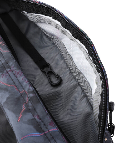 ADAM ET ROPE'（アダムエロペ）の「【THE NORTH FACE】Granule（ボディバッグ/ウエストポーチ・レディース・キナリ/ブラック・FREE）」の16枚目の写真