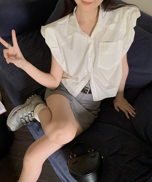 LYEON(リヨン)の「クロップドシャツ(シャツ/ブラウス・レディース・ブラック/カーキ/ホワイト・FREE)」の13枚目の写真