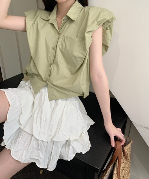 LYEON(リヨン)の「クロップドシャツ(シャツ/ブラウス・レディース・ブラック/カーキ/ホワイト・FREE)」の18枚目の写真