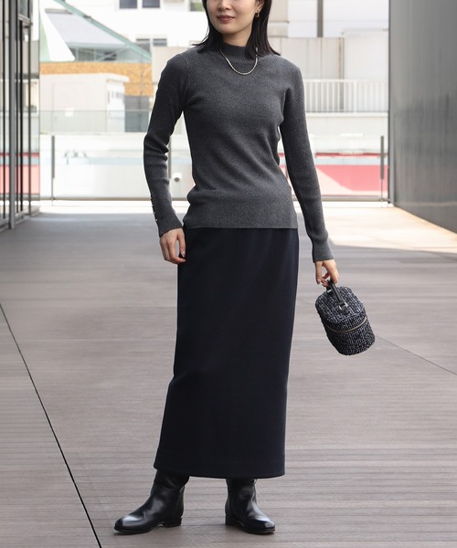 BEAMS HEART（ビームスハート）の「袖口ボタン ベーシック リブニット（ウォッシャブル）（ニット/セーター・レディース・マスタード/ブラウン/チャコールグレー/オフホワイト/ブラック・FREE）」の8枚目の写真