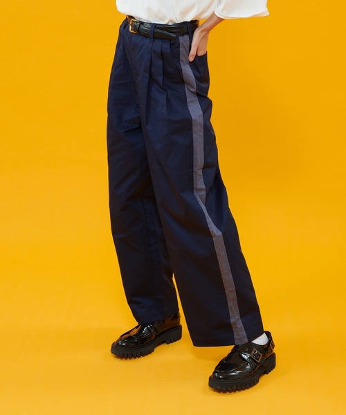 ONCILY(オンシェリー)の「SIDE LINE CHINO PANTS / サイドラインチノパンツ(チノパンツ・メンズ・ネイビー/ベージュ・LARGE/SMALL/MEDIUM)」の11枚目の写真
