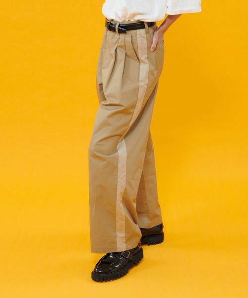 ONCILY(オンシェリー)の「SIDE LINE CHINO PANTS / サイドラインチノパンツ(チノパンツ・メンズ・ネイビー/ベージュ・LARGE/SMALL/MEDIUM)」の3枚目の写真