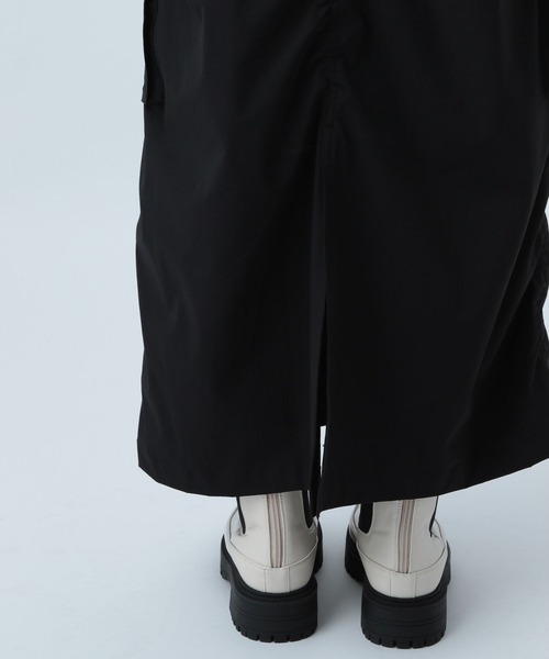BAYFLOW（ベイフロー）の「Wポケットカーゴスカート（スカート・レディース・ブラック/カーキ/グレイッシュベージュ・SMALL/MEDIUM）」の18枚目の写真