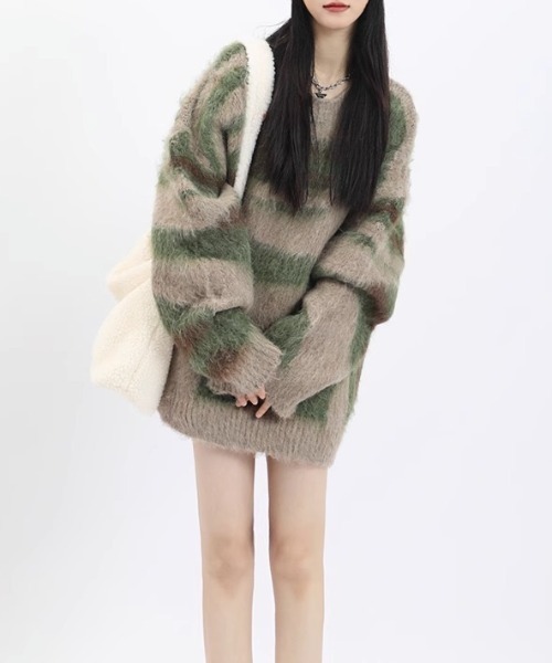 DIAVEL（ディアベル）の「シャギージャカードニットトップス　ビッグシルエットニットプルオーバー（ニット/セーター・レディース・グリーン/レッド/ブラック×ホワイト/ブラウン・M）」の13枚目の写真