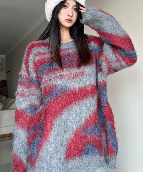 DIAVEL（ディアベル）の「シャギージャカードニットトップス　ビッグシルエットニットプルオーバー（ニット/セーター・レディース・グリーン/レッド/ブラック×ホワイト/ブラウン・M）」の17枚目の写真