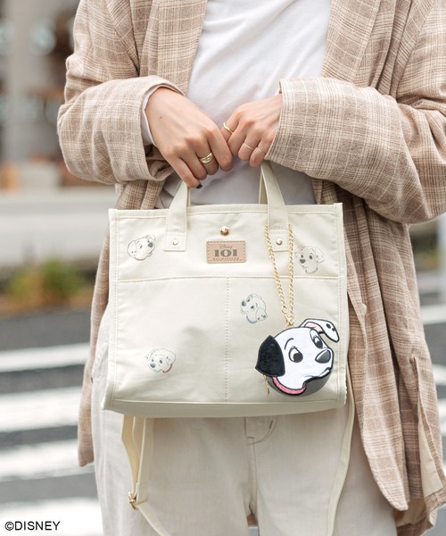 Disney（ディズニー）の「ディズニー　ダイカットポーチチャーム（ポーチ・レディース・ホワイト/ベージュ系/グレー・FREE）」の6枚目の写真