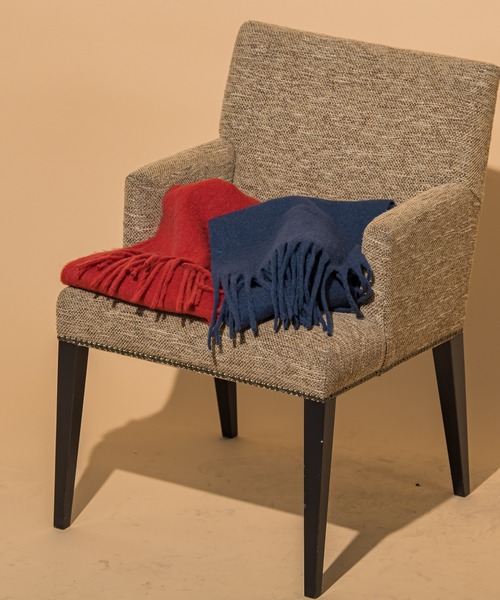 VICKY（ビッキー）の「【ギフトにもオススメ】フリンジストール（ストール/ショール・レディース・レッド/ネイビー・FREE）」の4枚目の写真