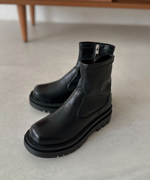 apres jour clair(アプレジュールクレア)の「【apres jour clair】ショートブーツ【ZOZOTOWN限定アイテム】(ブーツ・レディース・アイボリー/ブラック・LARGE/MEDIUM/X-LARGE/SMALL)」の4枚目の写真