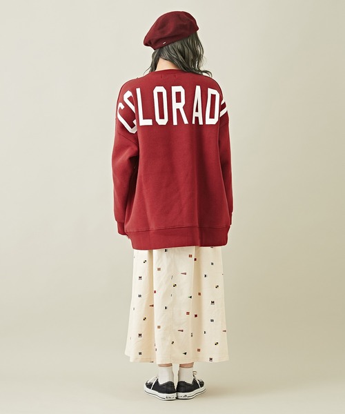 CUBE SUGAR（キューブシュガー）の「裏起毛スウェットバックプリントロゴプルオーバー（スウェット・レディース・オートミール/レッド/ブラック/マルチ/カーキ・M）」の11枚目の写真