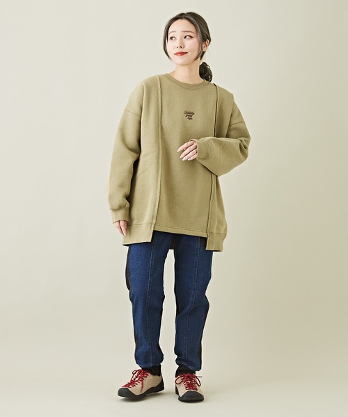 CUBE SUGAR（キューブシュガー）の「裏起毛スウェットバックプリントロゴプルオーバー（スウェット・レディース・オートミール/レッド/ブラック/マルチ/カーキ・M）」の12枚目の写真