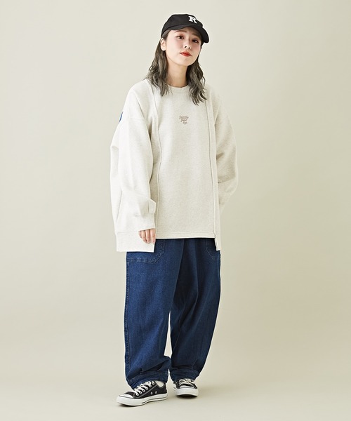 CUBE SUGAR（キューブシュガー）の「裏起毛スウェットバックプリントロゴプルオーバー（スウェット・レディース・オートミール/レッド/ブラック/マルチ/カーキ・M）」の15枚目の写真