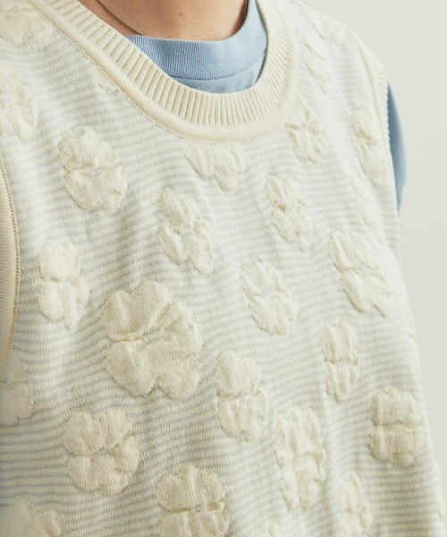 AMBIDEX（アンビデックス）の「デイジージャカード コンパクトベスト（ベスト・レディース・ネイビー/キナリ・FREE）」の5枚目の写真