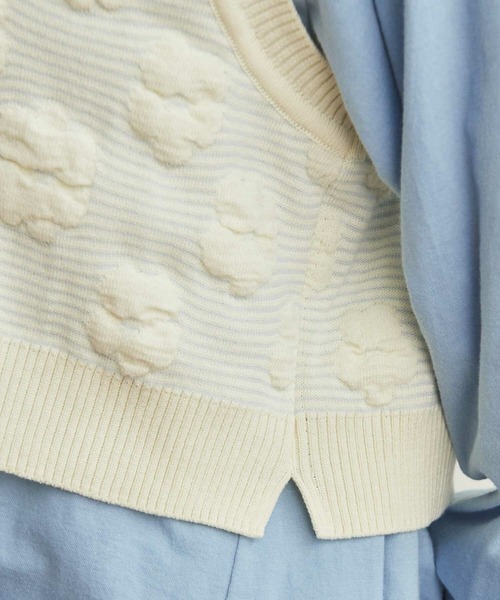 AMBIDEX（アンビデックス）の「デイジージャカード コンパクトベスト（ベスト・レディース・ネイビー/キナリ・FREE）」の4枚目の写真