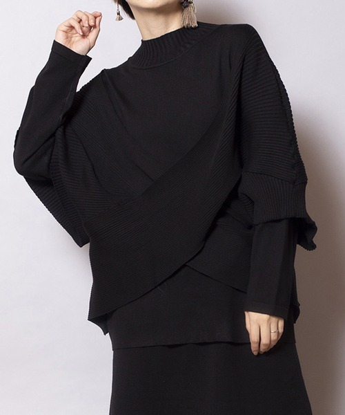 OSMOSIS(オズモーシス)の「クロスニットプルオーバー(ニット/セーター・レディース・ベージュ/ライトグリーン/ブラック・ONE SIZE)」の1枚目の写真