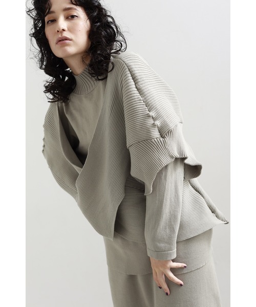 OSMOSIS(オズモーシス)の「クロスニットプルオーバー(ニット/セーター・レディース・ベージュ/ライトグリーン/ブラック・ONE SIZE)」の8枚目の写真