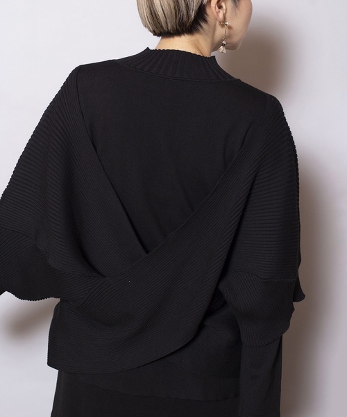 OSMOSIS(オズモーシス)の「クロスニットプルオーバー(ニット/セーター・レディース・ベージュ/ライトグリーン/ブラック・ONE SIZE)」の21枚目の写真