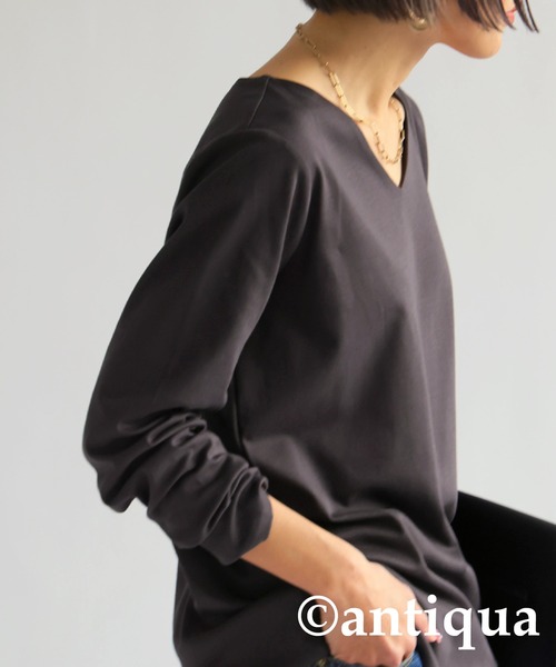 antiqua(アンティカ)の「長袖 綿100 無地 Vネック ロンT(Tシャツ/カットソー・レディース・ネイビー/ブラック/オフホワイト/スミクロ/カーキ・XL/L/M)」の16枚目の写真