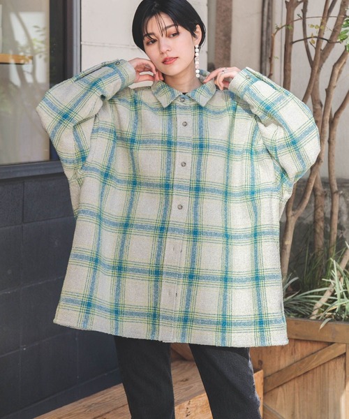 RAGEBLUE(レイジブルー)の「BIGシルエット/ルーズオンブレチェックシャツ(シャツ/ブラウス・レディース・ホワイト系/ブルー系・FREE)」の17枚目の写真