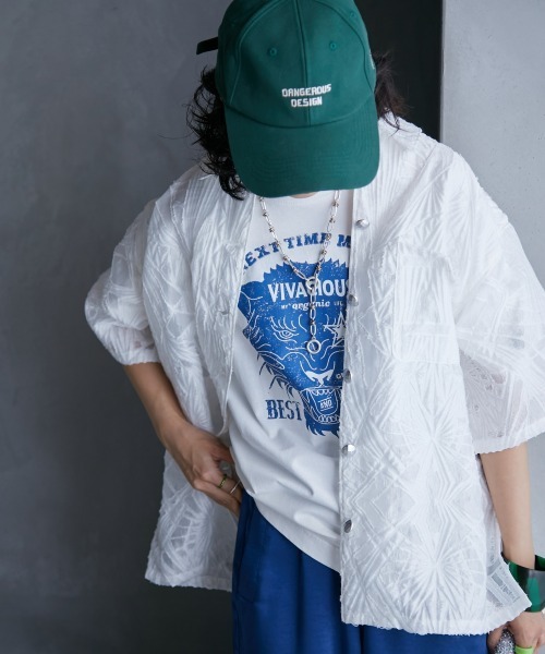 GEVS.（ジェイヴィス）の「＜大きいサイズ＞ カットジャガード半袖シャツ GEVS.（シャツ/ブラウス・レディース・ブラック/アイボリー・LL/3L/4L/5L/L）」の6枚目の写真