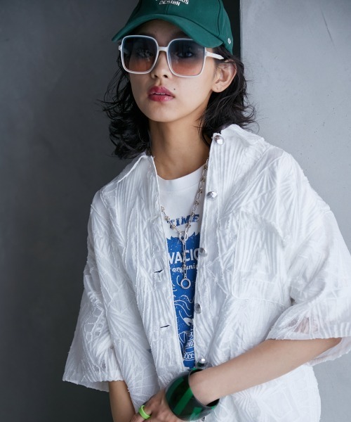 GEVS.（ジェイヴィス）の「＜大きいサイズ＞ カットジャガード半袖シャツ GEVS.（シャツ/ブラウス・レディース・ブラック/アイボリー・LL/3L/4L/5L/L）」の5枚目の写真
