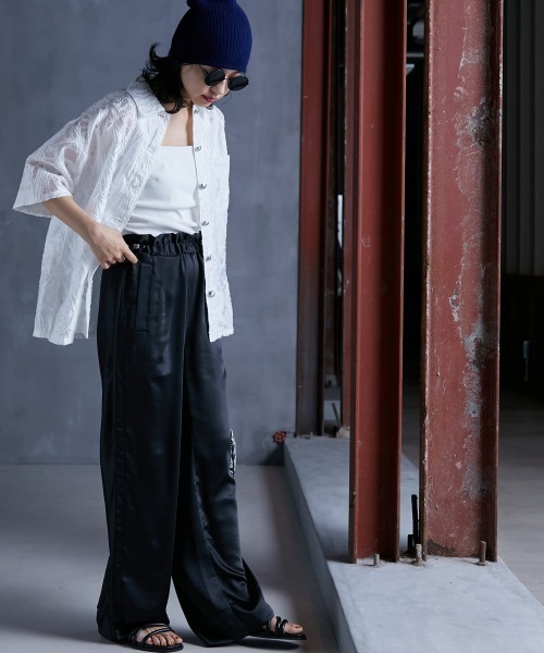 GEVS.（ジェイヴィス）の「＜大きいサイズ＞ カットジャガード半袖シャツ GEVS.（シャツ/ブラウス・レディース・ブラック/アイボリー・LL/3L/4L/5L/L）」の18枚目の写真