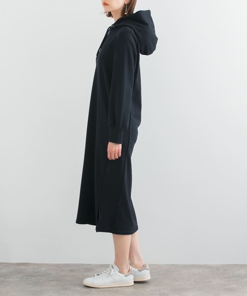URBAN RESEARCH ROSSO WOMEN(アーバンリサーチ ロッソ)の「『WEB限定』パーカーワンピース(ワンピース・レディース・グレー系その他/モカ/ネイビー・FREE)」の20枚目の写真