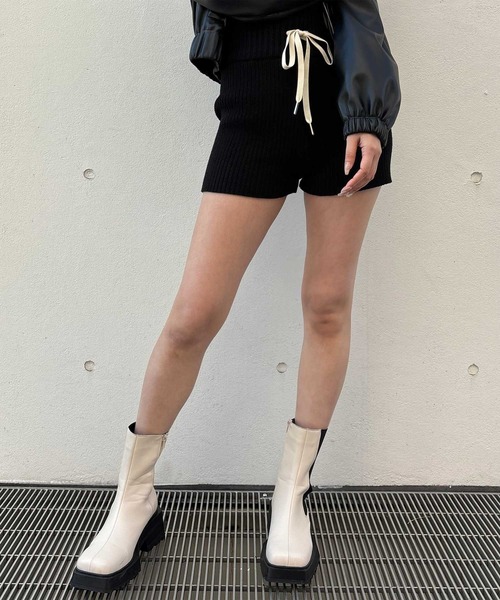 ENVYM(アンビー)の「ニットショーパン(その他パンツ・レディース・ブラック/ベージュ/グレー・FREE)」の13枚目の写真