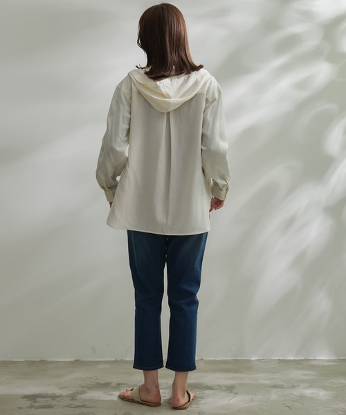 Arnold Palmer（アーノルドパーマー）の「ドロップショルダー フード シャツ（シャツ/ブラウス・レディース・アイボリー/ブラック/サックスブルー・S/M/L）」の11枚目の写真