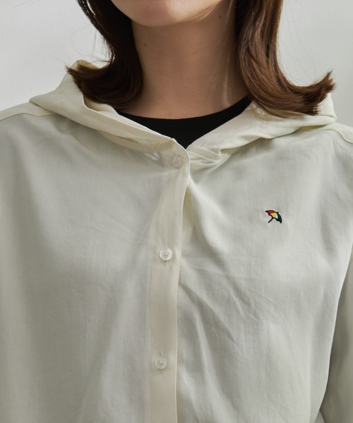 Arnold Palmer（アーノルドパーマー）の「ドロップショルダー フード シャツ（シャツ/ブラウス・レディース・アイボリー/ブラック/サックスブルー・S/M/L）」の5枚目の写真