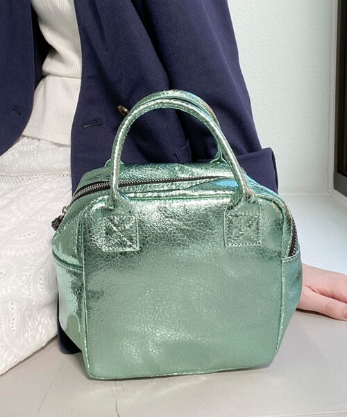 fredy emue(フレディエミュ)の「メタルキューブ2WAYバッグ(ショルダーバッグ・レディース・シルバー/ミント/ブロンズ・FREE)」の2枚目の写真