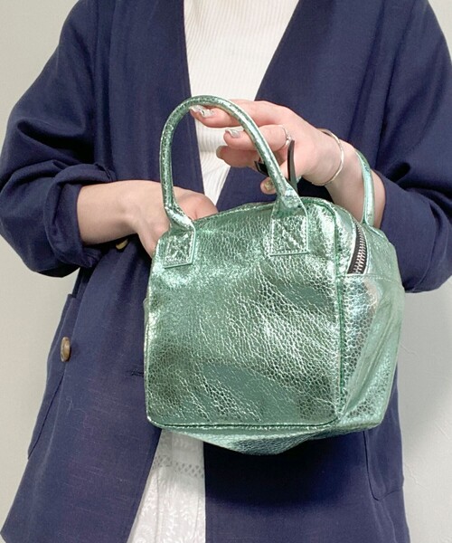 fredy emue(フレディエミュ)の「メタルキューブ2WAYバッグ(ショルダーバッグ・レディース・シルバー/ミント/ブロンズ・FREE)」の12枚目の写真