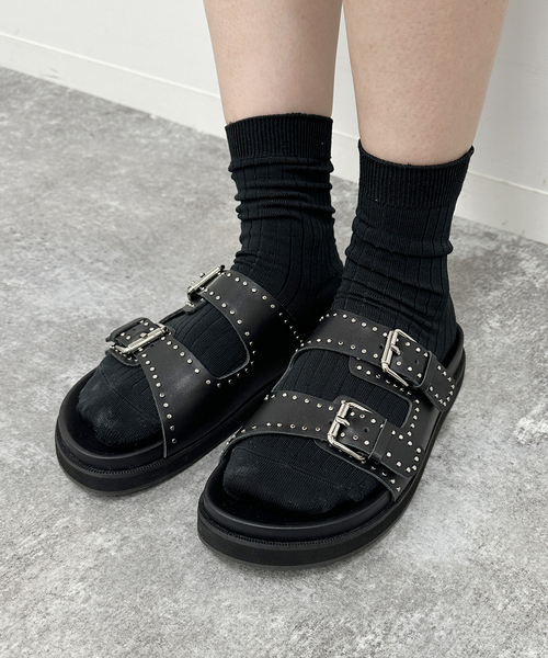 U by SPICK&SPAN（ユーバイスピックアンドスパン）の「【MOHI/モヒ】 STUDS 2ストラップサンダル（サンダル・レディース・ブラック・36/37/38）」の4枚目の写真