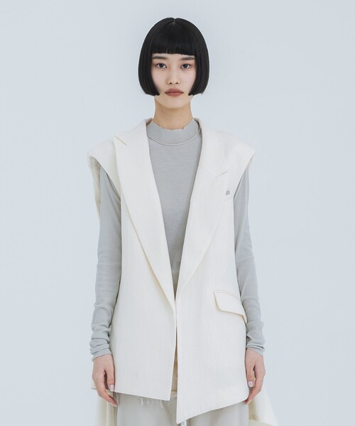 kotohayokozawa（コトハヨコザワ）の「【kotohayokozawa/コトハヨコザワ】レイヤードタイスリーブレスジャケット（その他アウター・レディース・アイボリー・FREE）」の12枚目の写真
