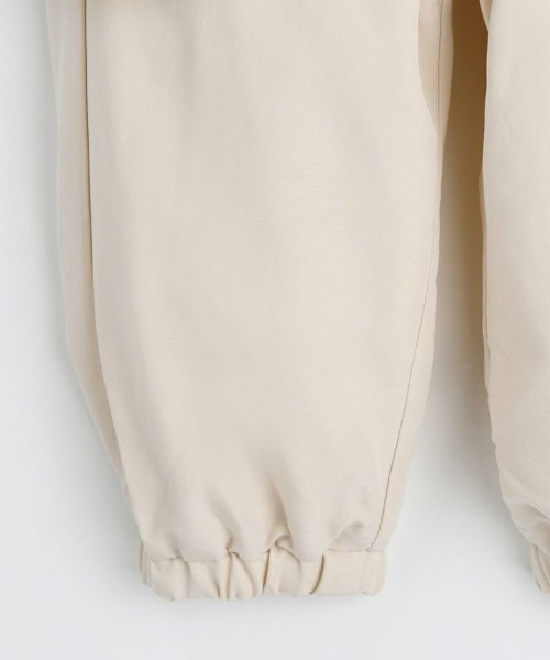 moimoln（モイモルン）の「【SOFT＆】クリーム9分丈ジョガーパンツ（その他パンツ・キッズ・ベージュ/グリーン・90cm/100cm/110cm）」の7枚目の写真