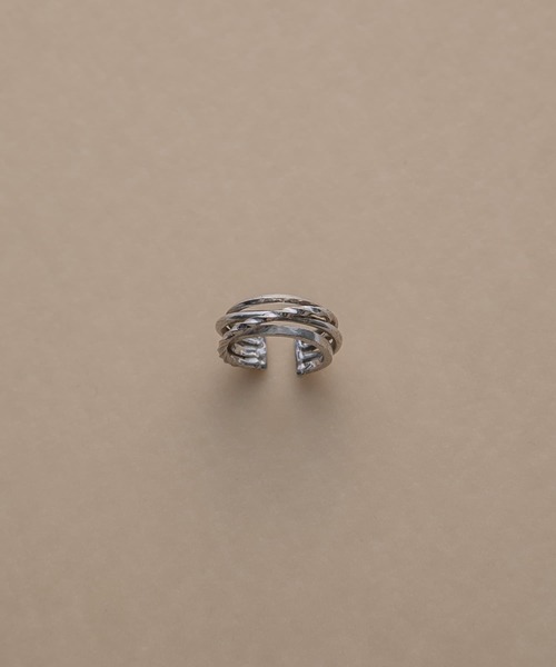 URBAN RESEARCH(アーバンリサーチ)の「decor『デコール』 Spiral twist ring(リング・レディース・シルバー・-)」の2枚目の写真