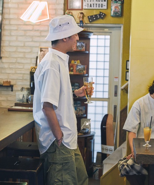 THE CRAFT CREW PRODUCTS（ザクラフトクループロダクツ）の「ファンクショナルファブリック ビッグシルエット アソートレギュラーカラー半袖シャツ / 抗菌・防臭・イージーケア【THE CRAFT CREW PRODUCTS】（シャツ/ブラウス・メンズ・ダークインディゴブルー/ブラック系/ブルー系/ブラック系1/ブラック系2/ネイビー系/グレー系/オフホワイト/ホワイト系/グレイッシュベージュ/サックスブルー・M/S/L）」の19枚目の写真